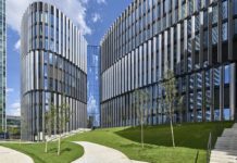 Najbardziej ekologiczny biurowiec w Czechach z fasadą z polskimi szybami