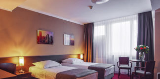 Ruszyło izolatorium w hotelu Belwederski w Warszawie Belwederski