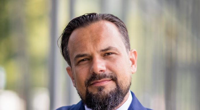 Komentarz rynkowy: Czas na digitalizację centrów handlowych digitalizację