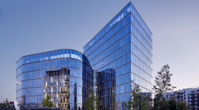 Ambassador Office Building z nowym najemcą Ambassador Office Building