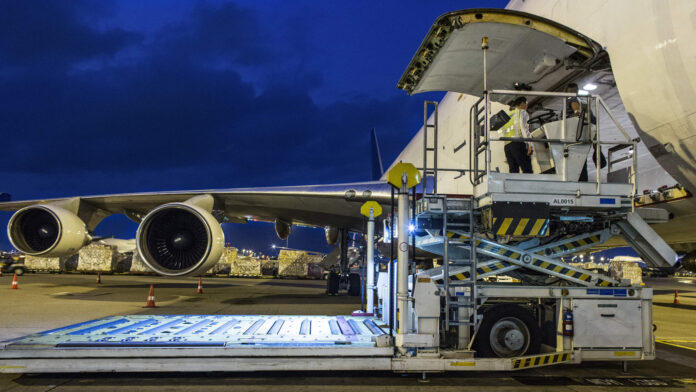 Dachser_Air_HKG_2048_1152_rdax_65