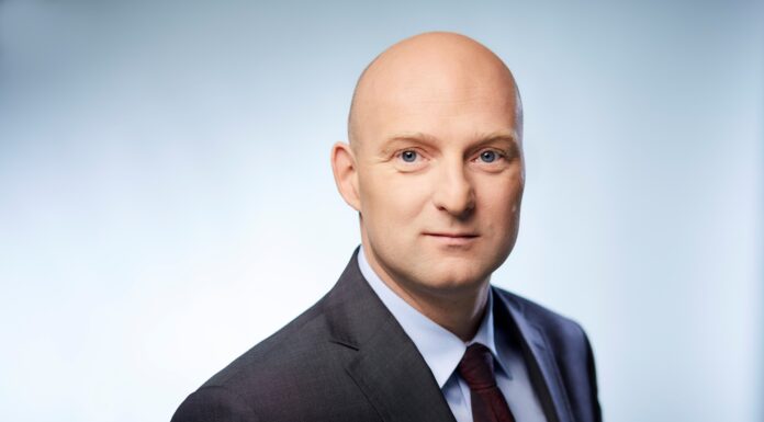 Wojciech Zielecki wzmacnia zespół Peakside w Polsce