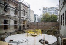 Fabryka Norblina z pierwszym w Polsce automatycznym podziemnym parkingiem rowerowym Norblina