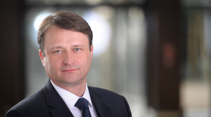 Grzegorz Chmielak pełniącym obowiązki Partnera Zarządzającego w Knight Frank Grzegorz Chmielak