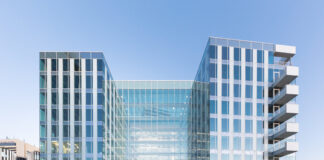 Skanska sprzedała biurowiec Parkview w Pradze za 77 mln EUR Parkview