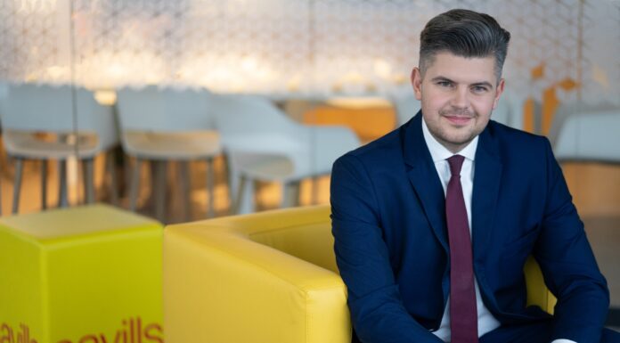 SAVILLS: WARSZAWSKI RYNEK BIUROWY W TRAKCIE ZMIAN