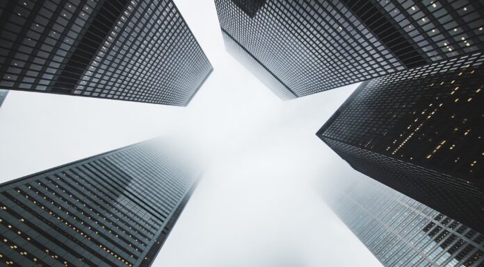 Spadek aktywności najemców niższy niż prognozowany – Cushman & Wakefield podsumowuje rok 2020 na warszawskim rynku biurowym