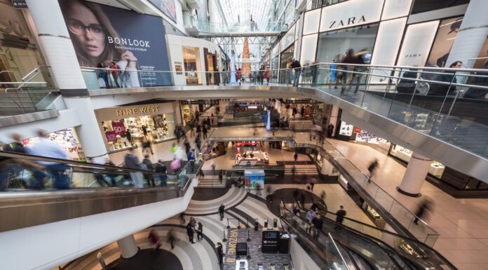 ODWIEDZALNOŚĆ CENTRÓW HANDLOWYCH W LUTYM – KLIENCI ODPOWIEDZIALNIE PLANUJĄ ZAKUPY. BEZPIECZEŃSTWO I TROSKA O NAJBLIŻSZYCH STAŁY SIĘ NAJWAŻNIEJSZE