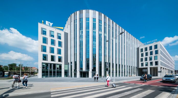 ORAS ROZWIJA SWOJE CENTRUM USŁUG WSPÓLNYCH WE WROCŁAWIU