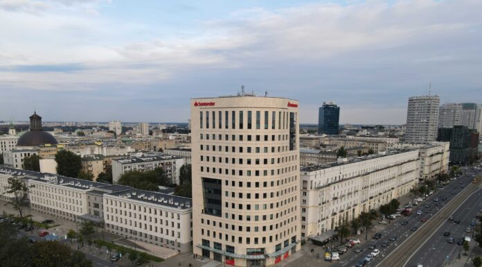 Centrum Królewska z nowym agentem Centrum Królewska
