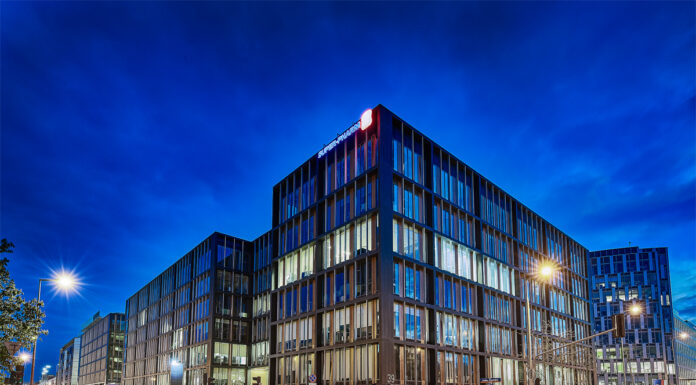 Nefryt i Topaz w portfolio Cushman & Wakefield Nefryt i Topaz