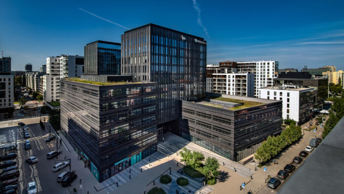 Wola Center_1 Wola Center LUX MED