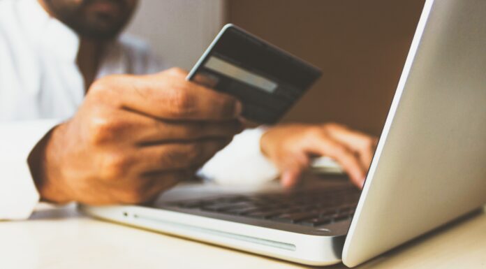 E-commerce i nearshoring szansą dla polskiego rynku nieruchomości
