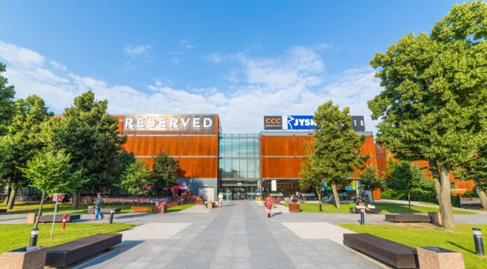 Perfumerie Douglas wchodzą do trzech centrów handlowych zarządzanych przez Master Management Group Perfumerie Douglas