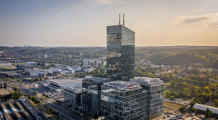 Olivia Centre opublikowała swój pierwszy raport odpowiedzialności środowiskowej, społecznej i ładu korporacyjnego (ESG) Olivia Centre ESG