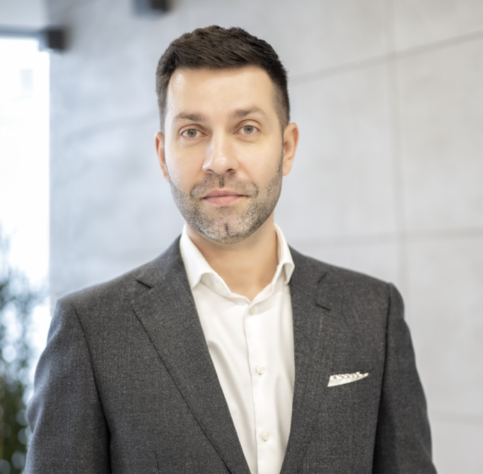 Michał Grabara_Knight Frank