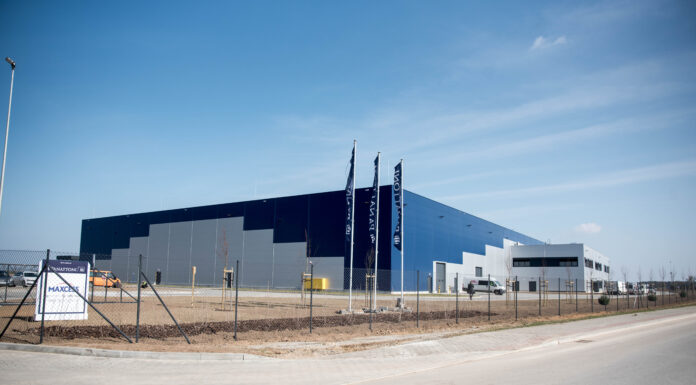 Panattoni przekazuje klucze do nowej fabryki Maxcess – ponad 13 000 m kw. nowoczesnej powierzchni w Łubowie