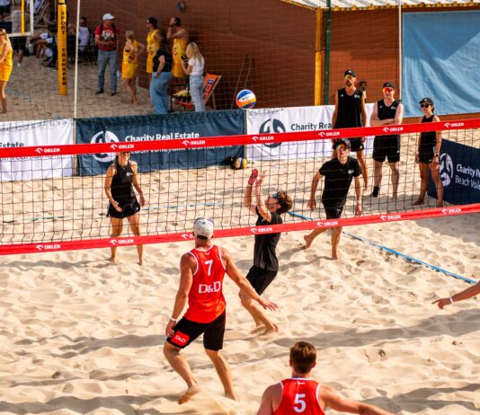 Pomoc, która łączy branżę i sportowe emocje, które rozgrzeją piasek. Przed nami 15. JLL Charytatywny Turniej Siatkówki Plażowej Branży Nieruchomości
